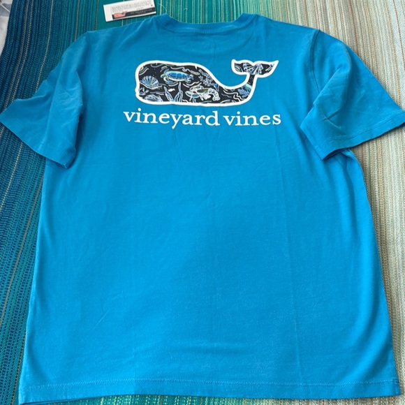 Vineyard Vines Boys Blue Sea Life Whale T-Shirt - Picture 3 of 3